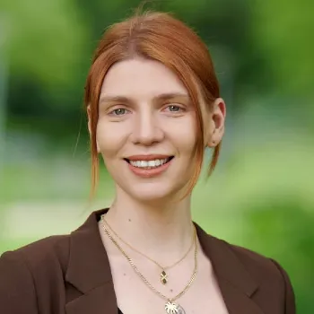 Julia Heinz picture